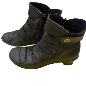 Rieker Black Side Zipper Leather Booties Size 38